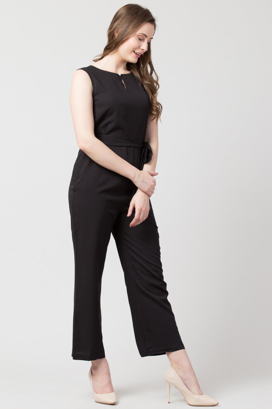 Amazing Round Neck Sleeveless Solid Pleated Regular Jumpsuits For Women & Girls⭐